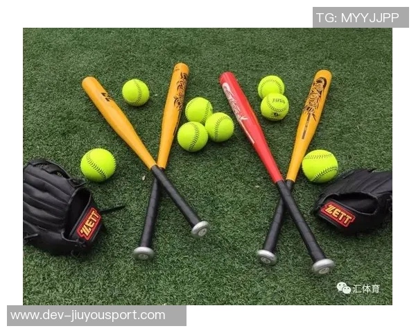 校园足球墙壁画展现青春活力与团队精神的艺术之旅