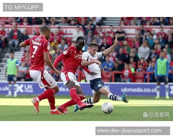 足球半场休息的意义与影响分析以及如何利用这一时刻提升球队表现